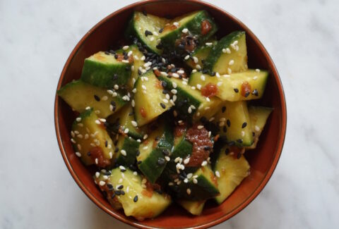 Komkommer met umeboshi