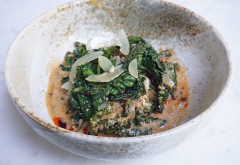 Palmkool met miso saus