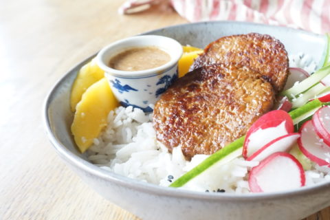 Gesudderde tempeh in bowl