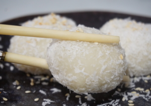 Vegan mochi gevuld met zwart sesamzaad