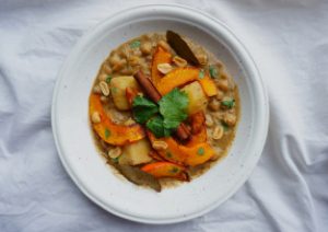 Vegan massaman curry met kikkererwten